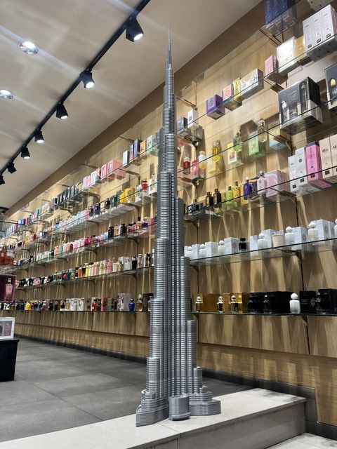 Burj Khalifa imprimé de 2,50 m dans une boutique